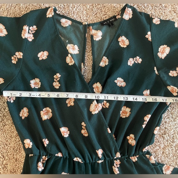 Floral Faux-Wrap Jumpsuit - Picture 7 of 9